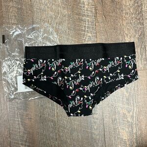 Victoria’s Secret PINK cotton hiphugger • size medium • Christmas/holiday lights